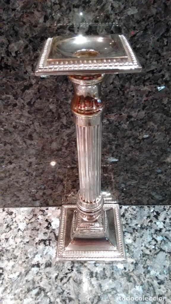 Vintage: CANDELABRO PORTAVELA CUADRADO PLATEADO - Foto 3