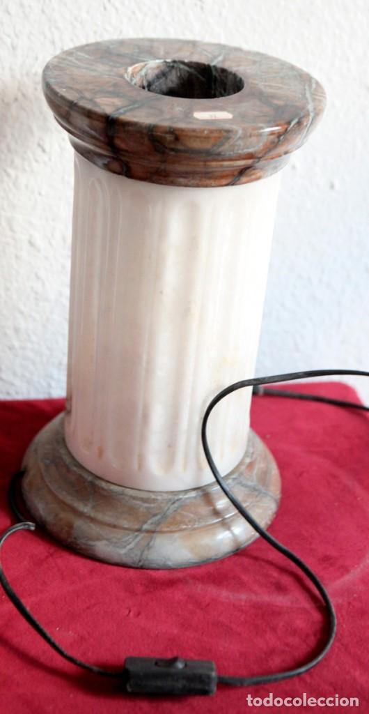 Vintage: L&aacute;mpara columna de m&aacute;rmol. - Foto 3