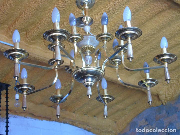Vintage: LAMPARA VINTAGE DE LAT&Oacute;N. 8 BRAZOS. - Foto 2
