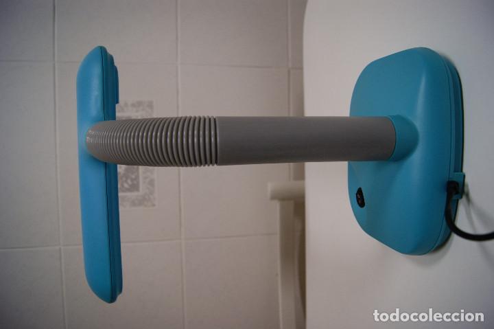 Vintage: L&aacute;mpara sobremesa de pl&aacute;stico azul turquesa tipo flexo - Foto 4