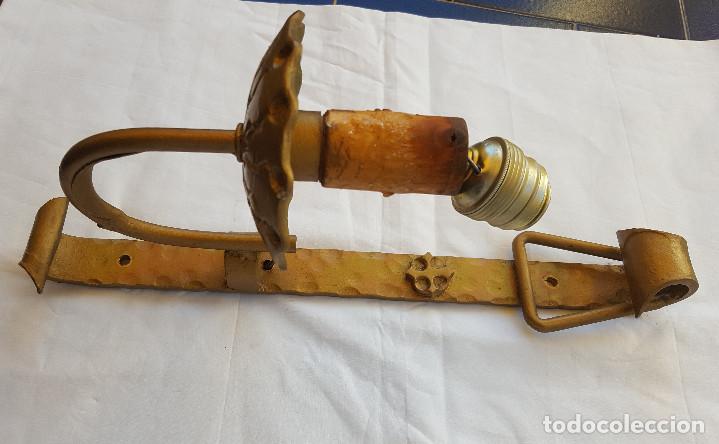 Vintage: APLIQUE DE FORJA DORADO A&Ntilde;OS 60 - Foto 4