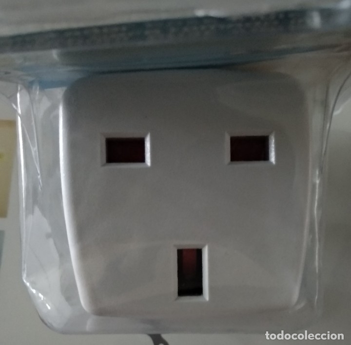 Vintage: Adaptador base inglesa - Foto 2