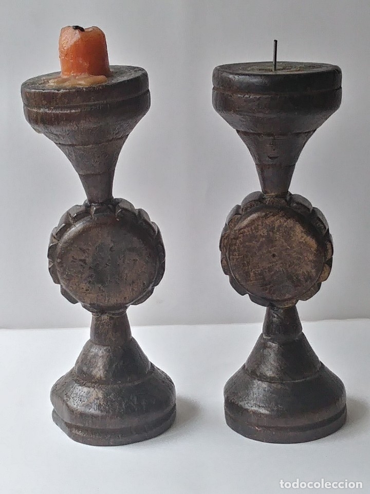 Vintage: PAREJA DE CANDELABROS DE MADERA - Foto 2