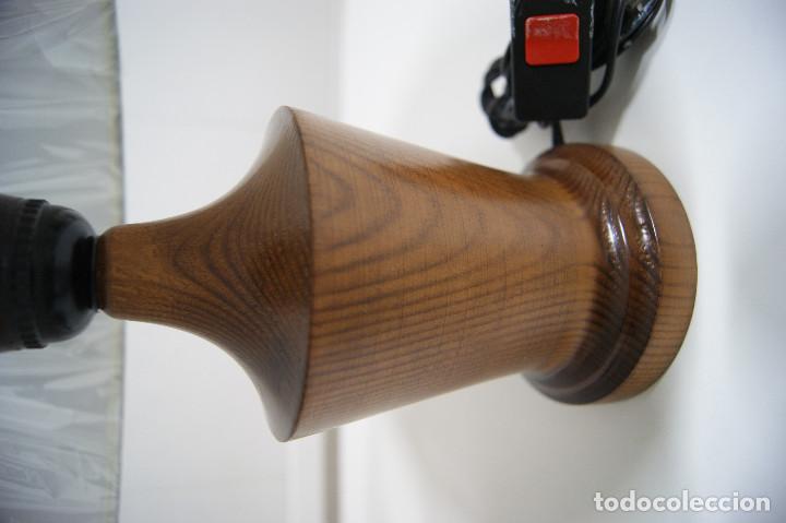 Vintage: L&aacute;mpara sobremesa en madera torneada - Foto 2
