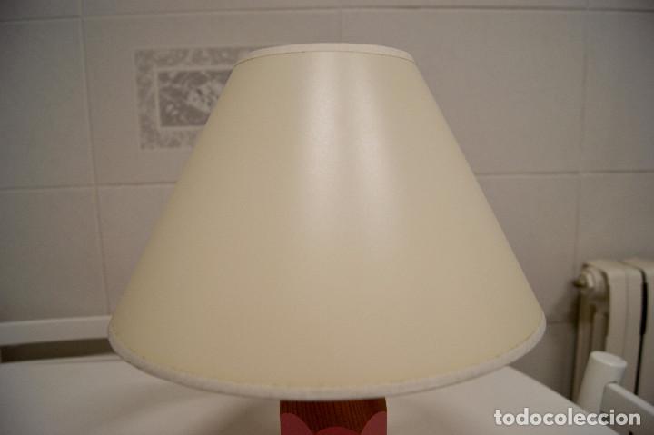 Vintage: L&aacute;mpara sobremesa en madera con forma de l&aacute;piz en rosa - Foto 3