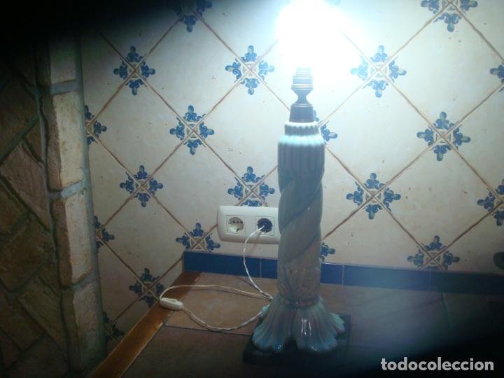 Vintage: lampara manises veteada celeste blanca con pie de marmol - Foto 5
