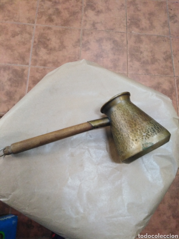 Vintage: Cazo de metal con mango de madera antiguo - Foto 2
