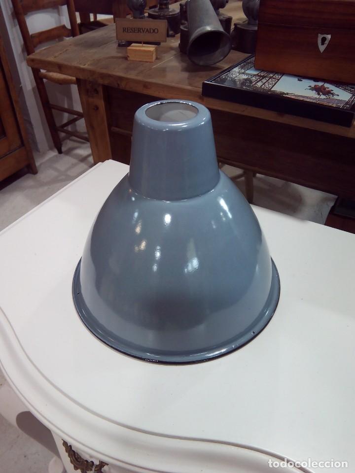 Vintage: L&Aacute;MPARA INDUSTRIAL ESMALTADA TECHO - Foto 1