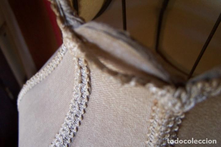 Vintage: Lampara de sobremesa, madera y metal - Foto 2