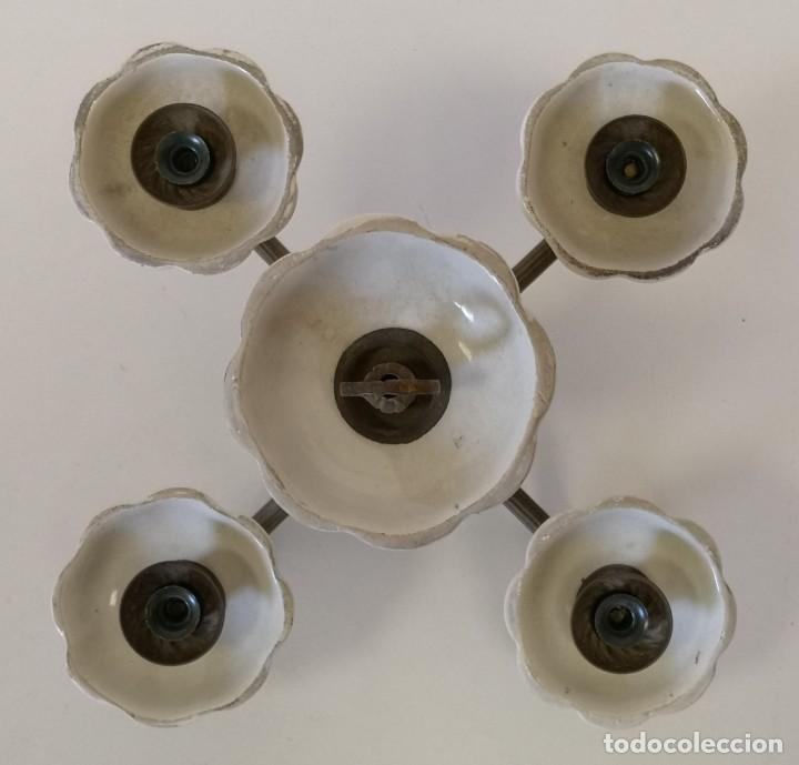 Vintage: Antigua l&aacute;mpara de porcelana. - Foto 3