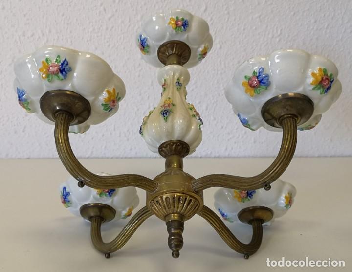 Vintage: Antigua l&aacute;mpara de porcelana. - Foto 4
