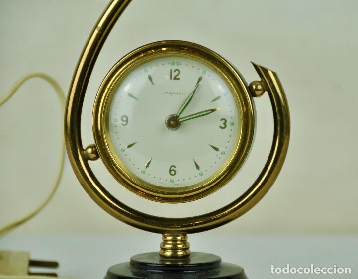 Vintage: Reloj l&aacute;mpara Bayard - Foto 2