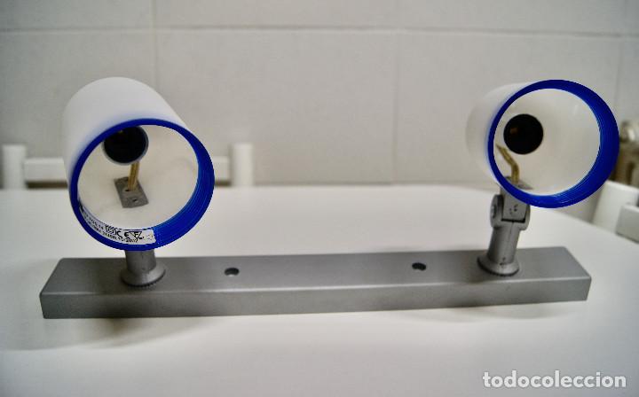 Vintage: Regleta con dos focos en gris, blanco y azul - Foto 1