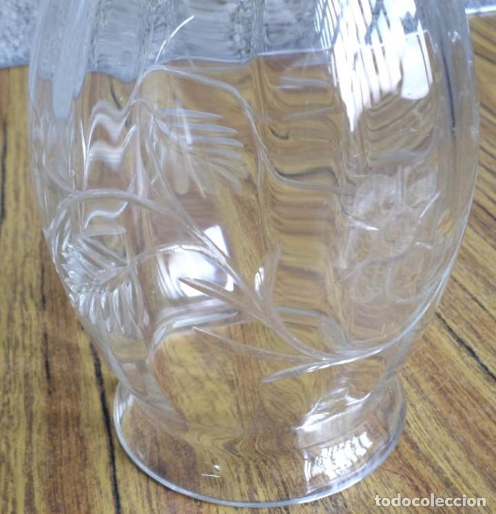 Vintage: Tulipa de cristal tallada con flores - Foto 3