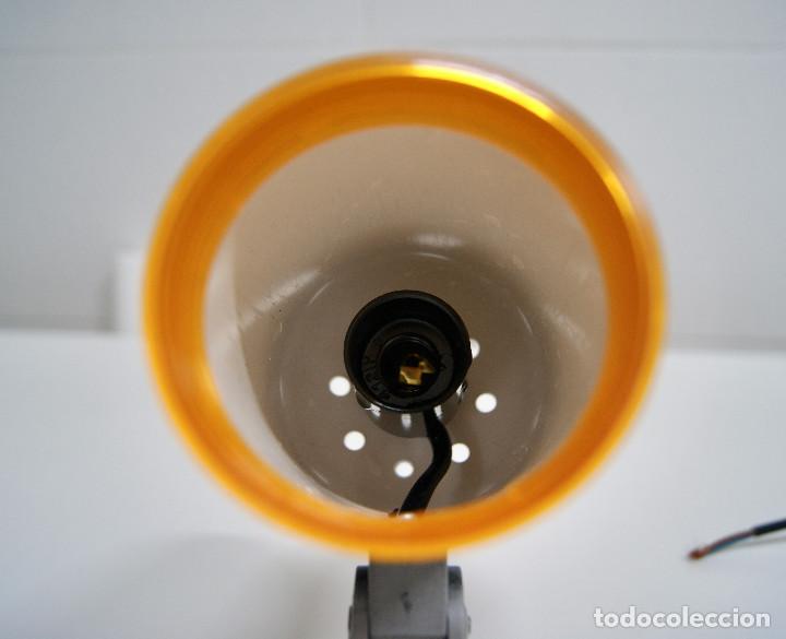 Vintage: Regleta con dos focos en gris y naranja - Foto 7