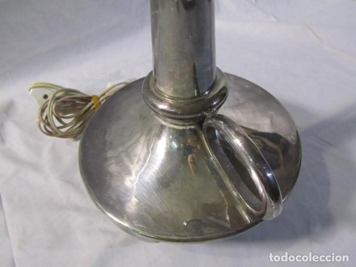 Vintage: L&aacute;mpara de lat&oacute;n ba&ntilde;ado en plata, funcionando - Foto 8