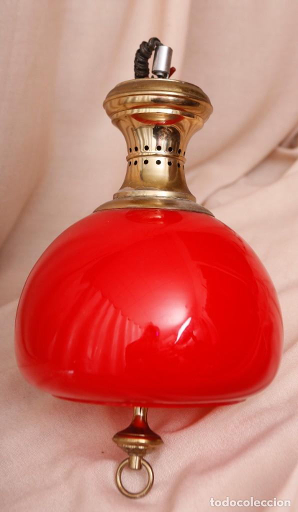 Vintage: Lampara de techo de opalina roja - Foto 1