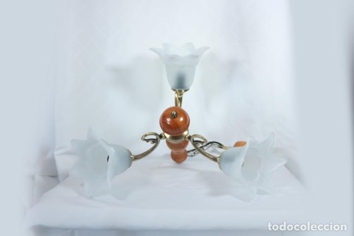 Vintage: L&aacute;mpara de madera y tulipanes de vidrio - Foto 5