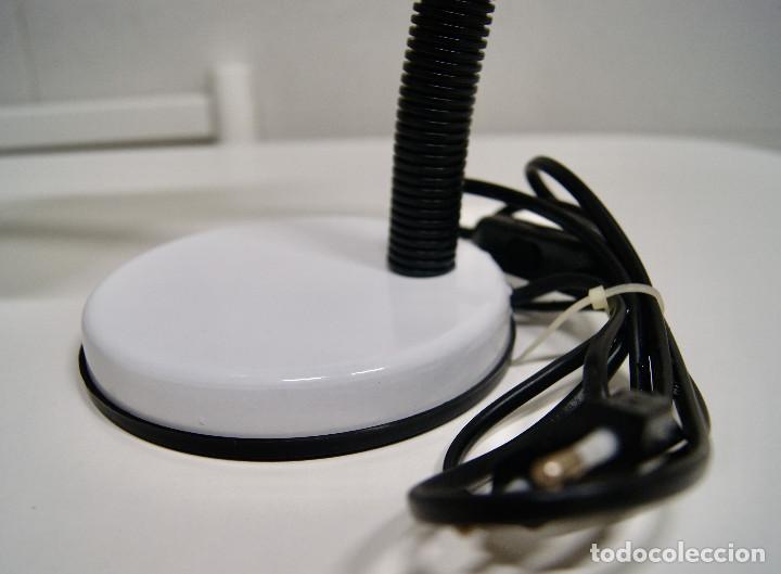 Vintage: lampara sobremesa tipo flexo en blanco - Foto 4