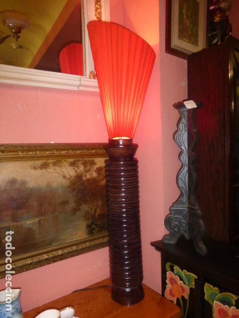 Vintage: LAMPARA PARA SUELO O MESA DE MADERA MACIZA - Foto 2