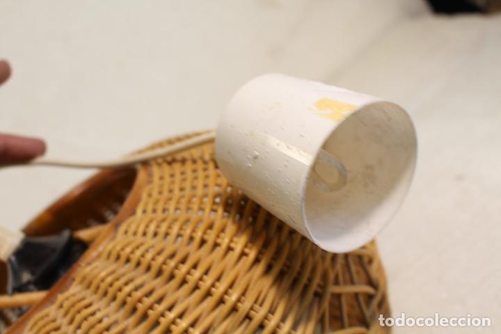 Vintage: lampara de techo de mimbre - Foto 2