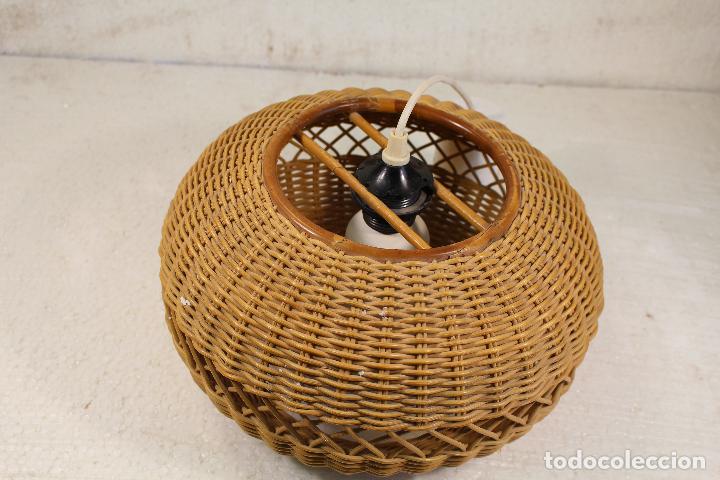 Vintage: lampara de techo de mimbre - Foto 4