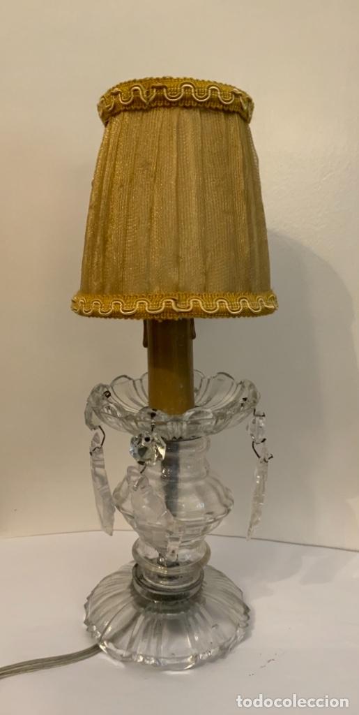 Vintage: PEQUE&Ntilde;A LAMPARA DE MESA DE CRISTAL - Foto 3
