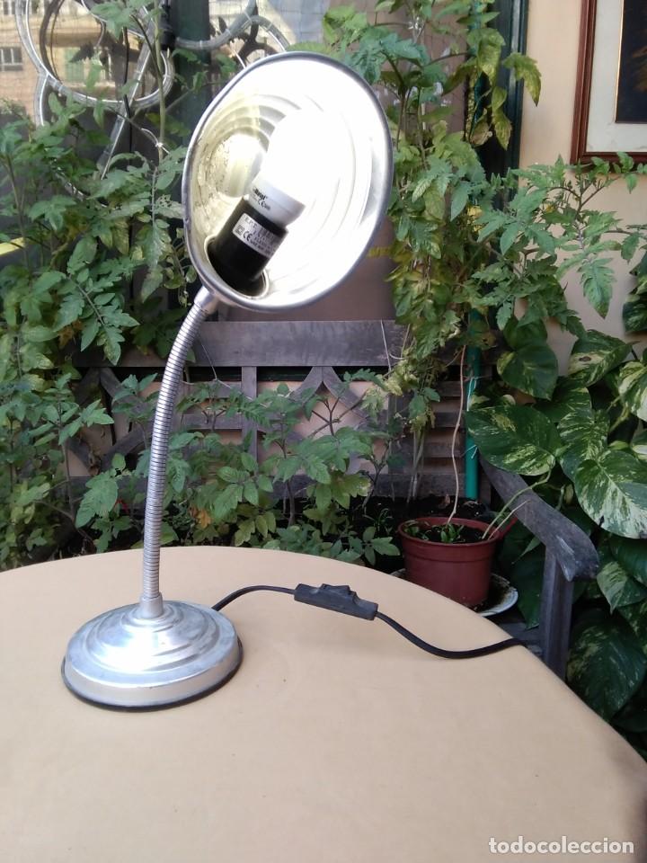 Vintage: L&aacute;mpara flexible antigua. ( funcionando) - Foto 1