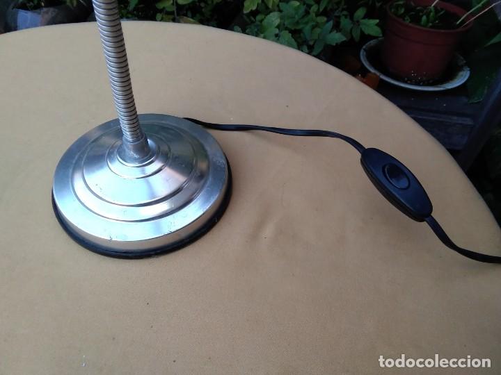 Vintage: L&aacute;mpara flexible antigua. ( funcionando) - Foto 2