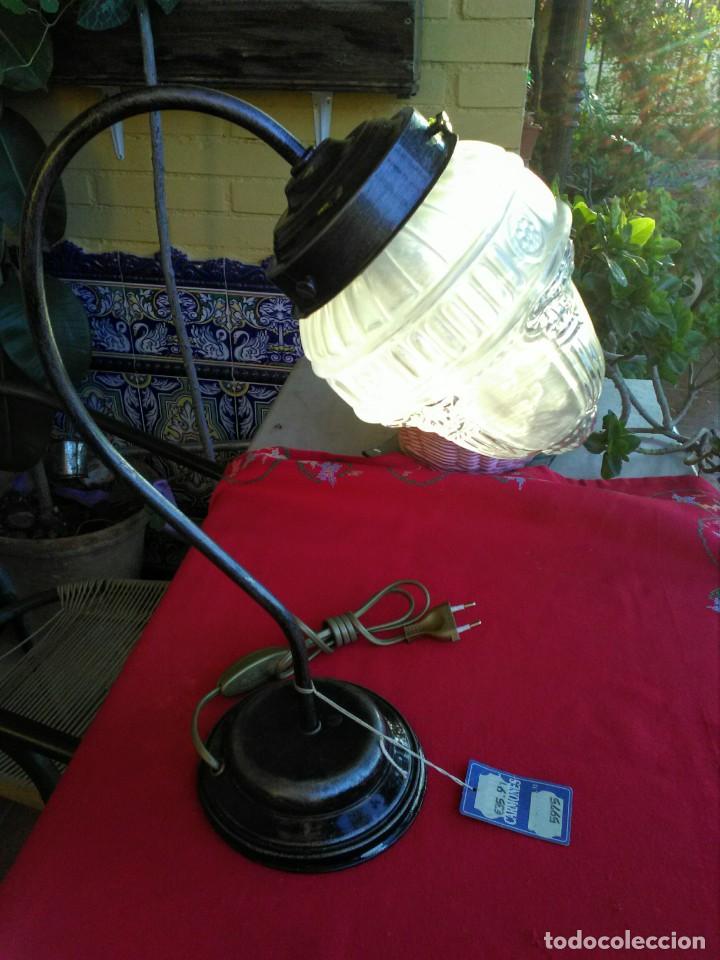Vintage: L&aacute;mpara de mesa antigua nueva - Foto 2