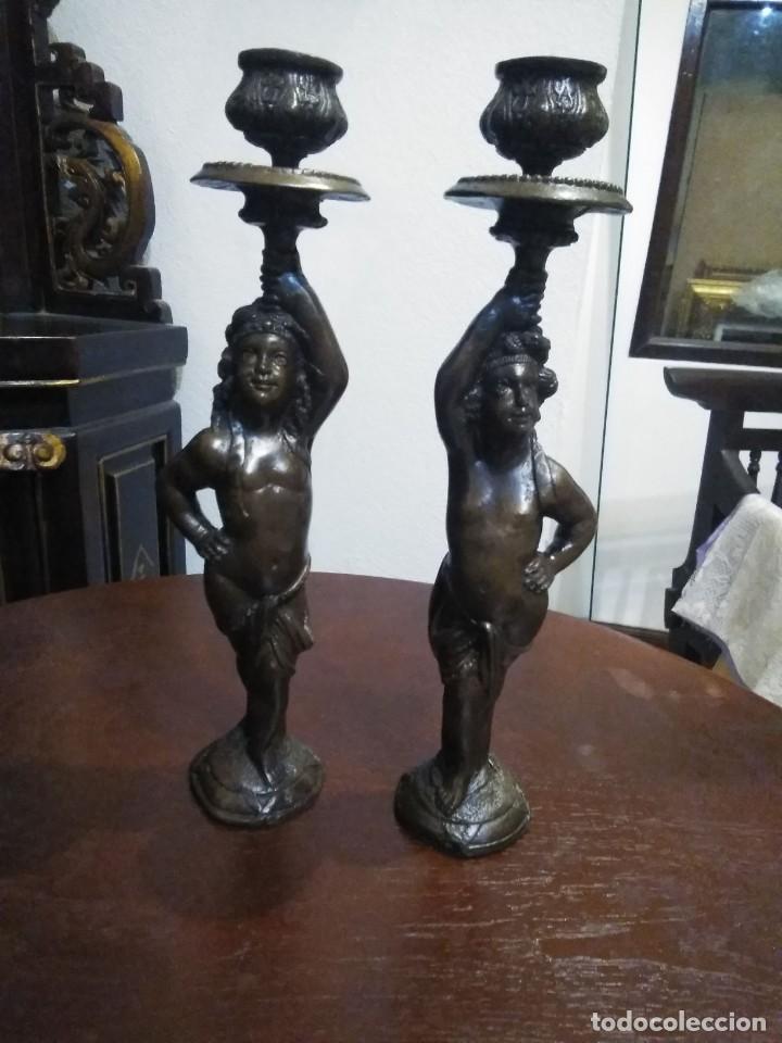 Vintage: PAREJA DE CANDELABROS BELLE EPOQUE - BRONCE - Foto 6