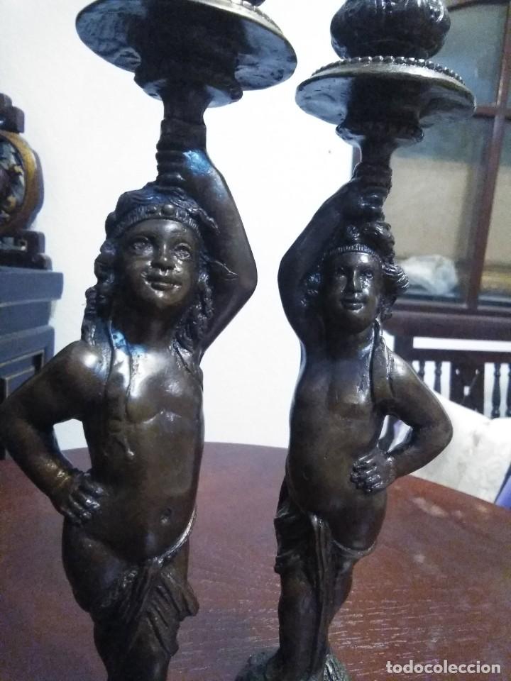 Vintage: PAREJA DE CANDELABROS BELLE EPOQUE - BRONCE - Foto 3