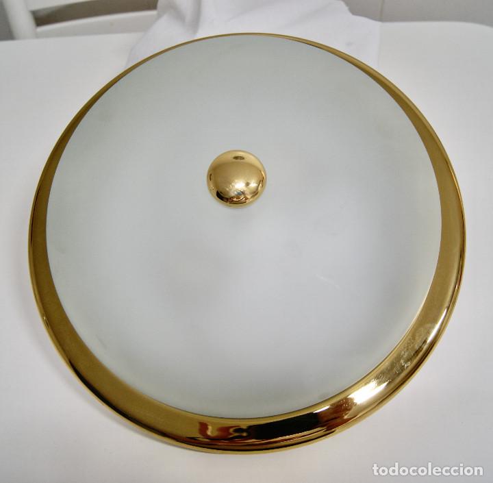 Vintage: Aplique/plaf&oacute;n dorado y cristal - Foto 1