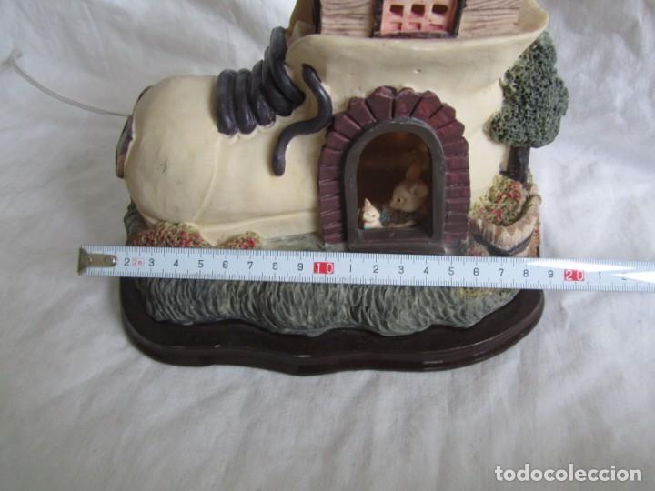 Vintage: Simp&aacute;tica l&aacute;mpara casa-bota con ratoncillos, funcionando - Foto 11