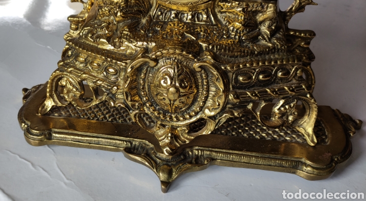 Vintage: Lote de reloj y 2 candelabros de bronce - Foto 5