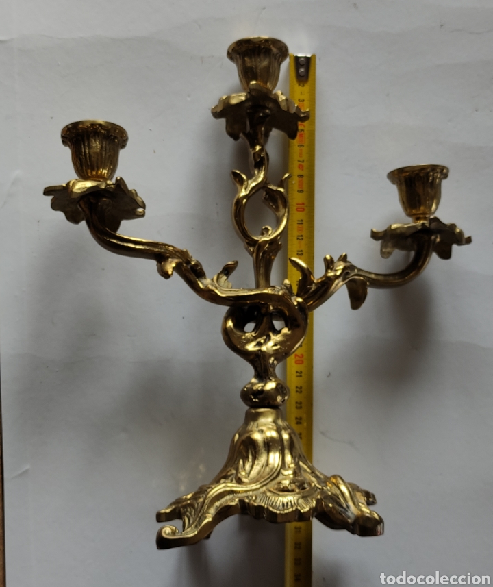 Vintage: Lote de reloj y 2 candelabros de bronce - Foto 20