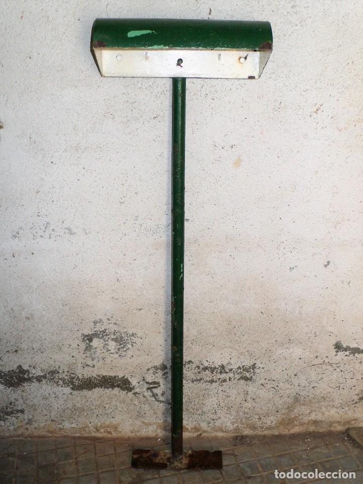 Vintage: LUZ DE JARDIN EN HIERRO (SOPORTE) - Foto 1