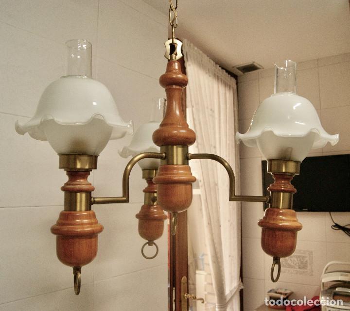 Vintage: lampara de techo tres brazos en madera y color bronce - Foto 1