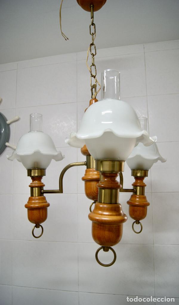 Vintage: lampara de techo tres brazos en madera y color bronce - Foto 2