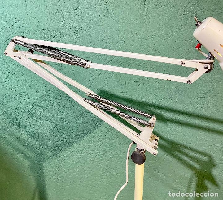 Vintage: Flexo de m&eacute;dico con ruedas - Foto 3