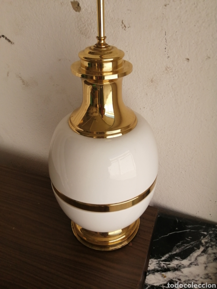 Vintage: L&aacute;mpara de mesa de bronce y porcelana - Foto 2