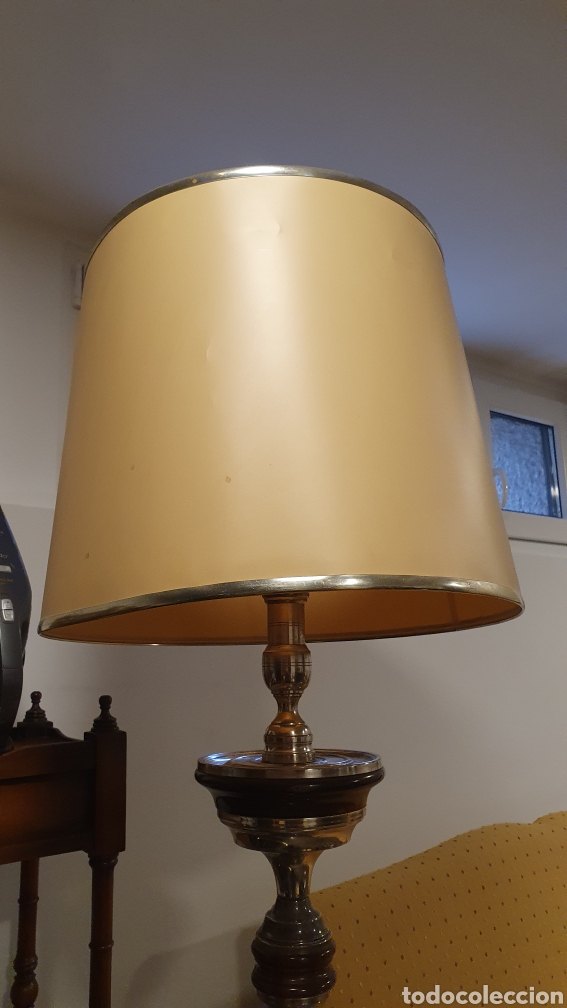 Vintage: Imponente l&aacute;mpara de pie de metal y madera - Foto 3