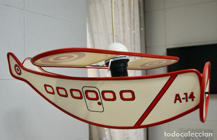 Vintage: lampara de techo roja y blanca - Foto 1
