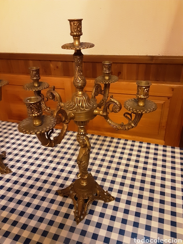Vintage: Pareja de candelabros de bronce antiguos - Foto 3