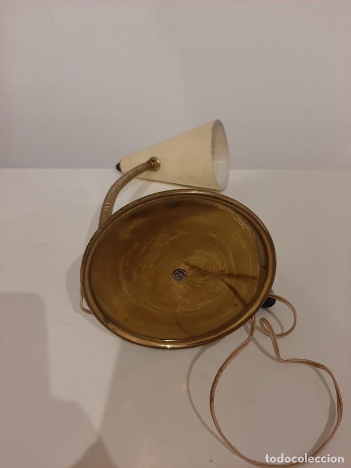 Vintage: L&Aacute;MPARA FLEXO BEIGE SIN MARCA. - Foto 4