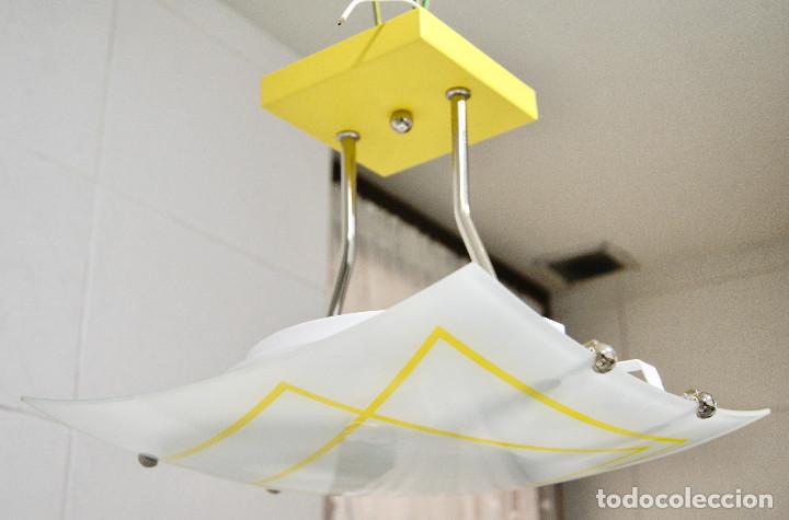 Vintage: lampara de techo tipo semiplaf&oacute;n en cromo, opal y amarillo - Foto 1