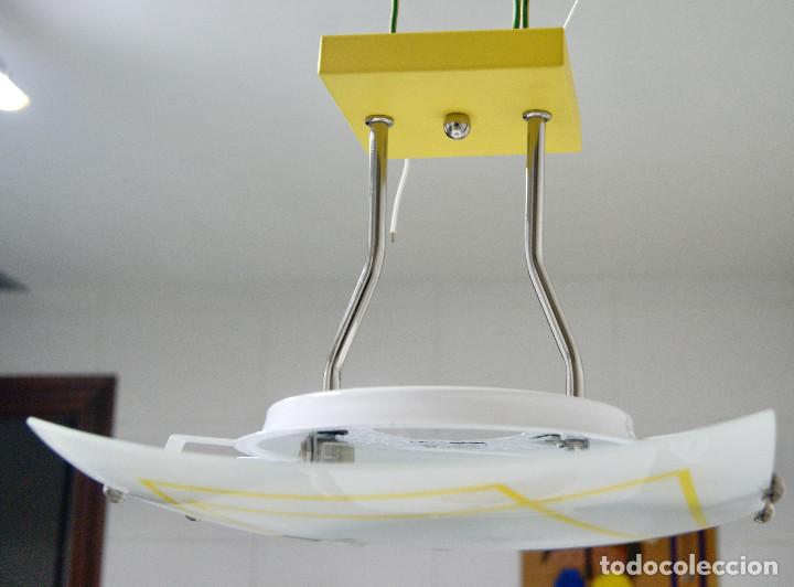Vintage: lampara de techo tipo semiplaf&oacute;n en cromo, opal y amarillo - Foto 4