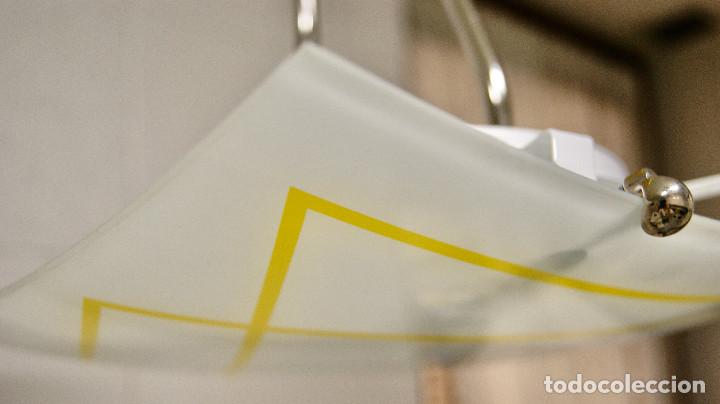 Vintage: lampara de techo tipo semiplaf&oacute;n en cromo, opal y amarillo - Foto 8