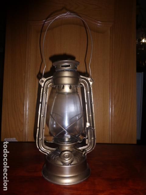Vintage: QUINQUE DE HOJALATA Y TULIPA DE CRISTAL - Foto 1