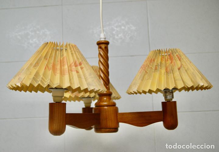 Vintage: lampara de techo madera y pantallas - Foto 2